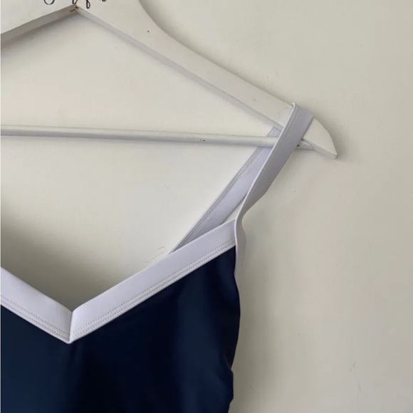 Next Highclo Creora Swimsuit Cross Back Straps 6 - Picture 3 of 3